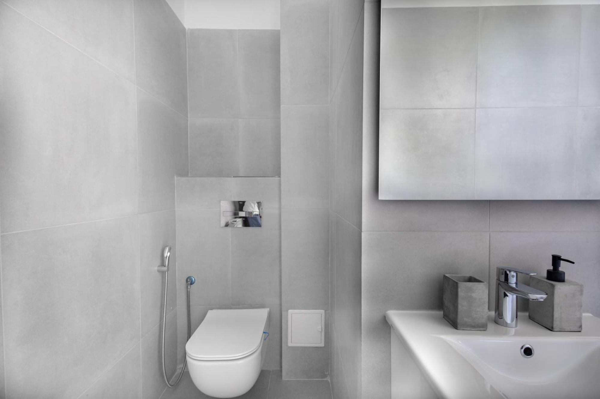 Piccolo Mondo By Citybookings Bukares Bagian luar foto