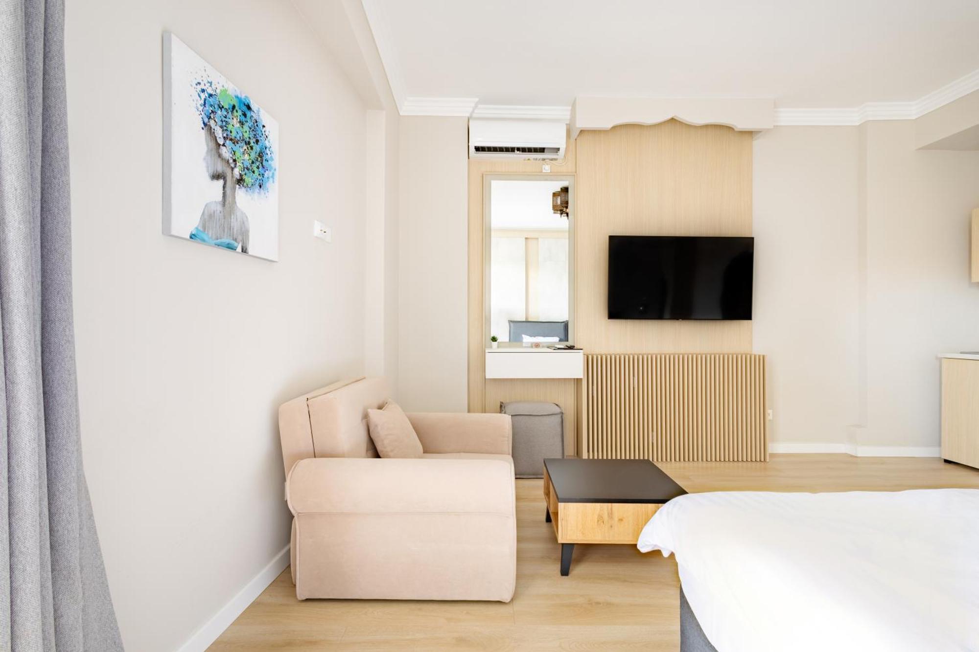 Piccolo Mondo By Citybookings Bukares Bagian luar foto