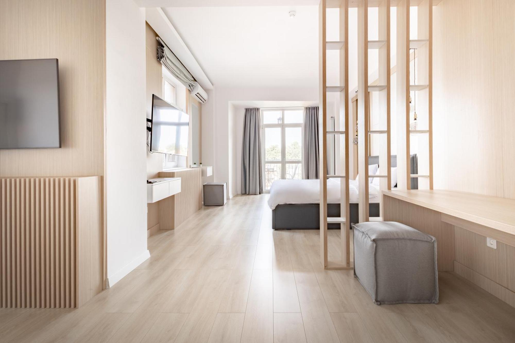 Piccolo Mondo By Citybookings Bukares Bagian luar foto