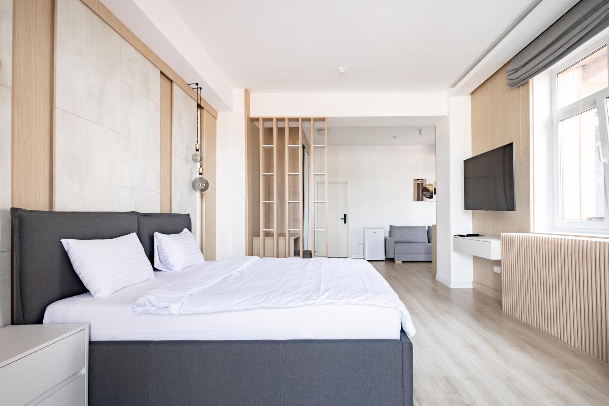 Piccolo Mondo By Citybookings Bukares Bagian luar foto