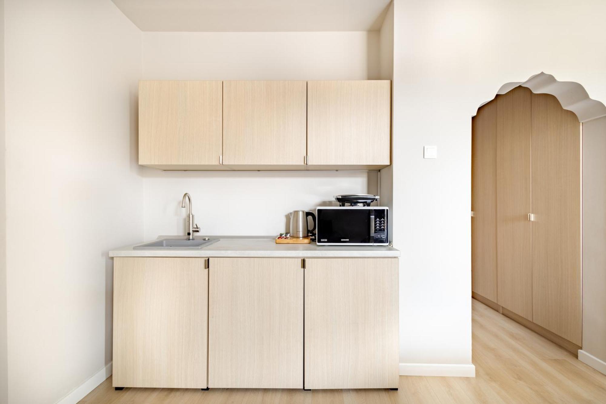 Piccolo Mondo By Citybookings Bukares Ruang foto