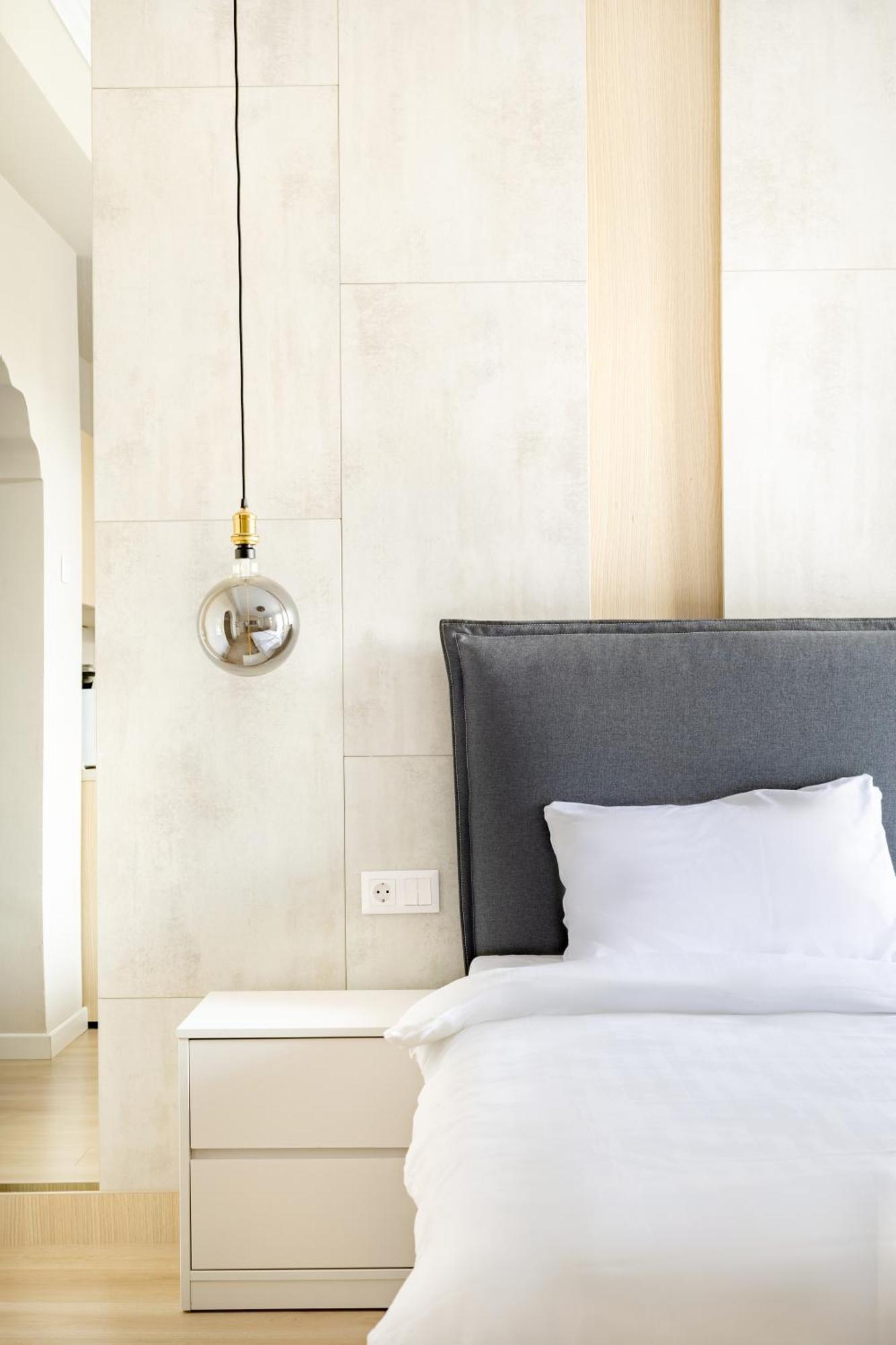 Piccolo Mondo By Citybookings Bukares Bagian luar foto