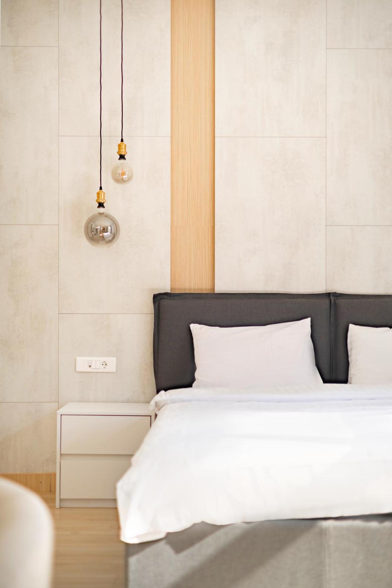 Piccolo Mondo By Citybookings Bukares Ruang foto